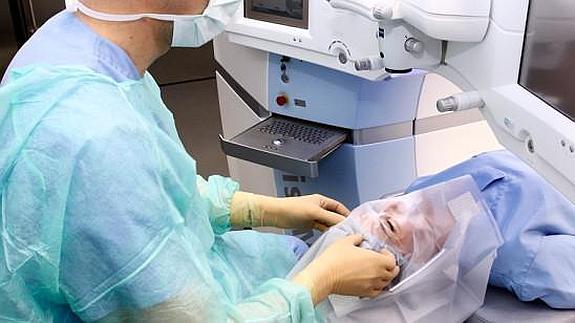 Operación oftalmológica. 