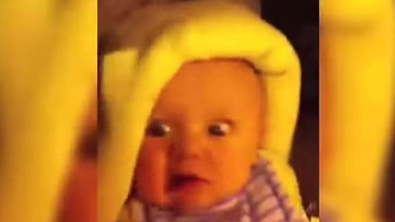 ¿Cómo reaccionan los bebés al pasar por un túnel?