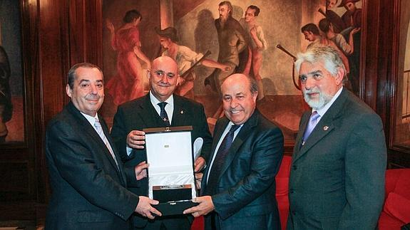 Ramón Burgos, Manuel Molinero, José Torres Hurtado y José Andrés Cano.