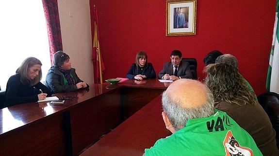 Reyes reitera la necesidad del arreglo urgente de un tramo de la A-6052, que une Santiago de Calatrava con Martos