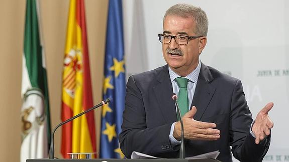 El vicepresidente andaluz y consejero de la Presidencia en funciones, Manuel Jiménez Barrios