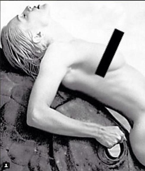 Madonna se rebela y enseña los pechos en Instagram