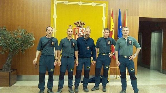 Pedro Partal y Antonio Casado, los dos primeros por la izquierda, junto al resto de la expedición 