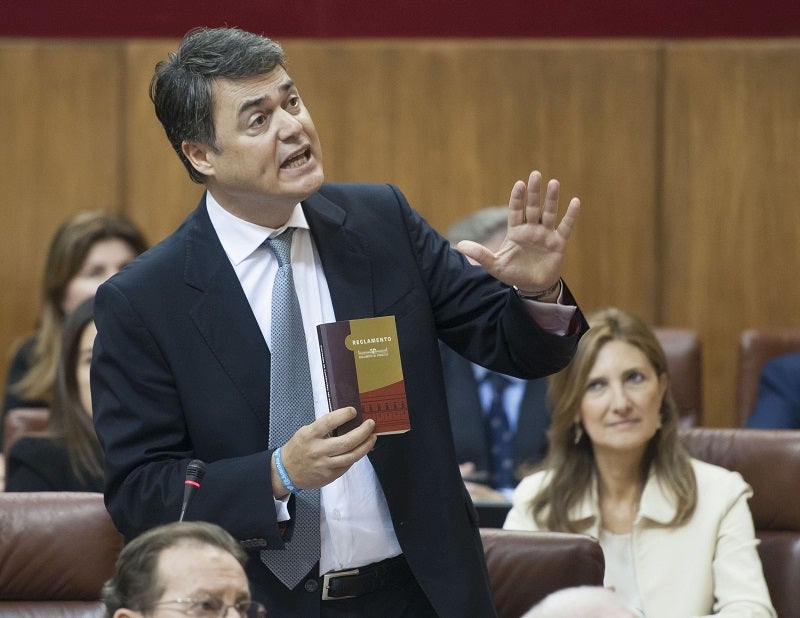 Carlos Rojas, durante la sesión de composición del Parlamento 