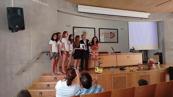 Un campus fomenta la presencia de alumnas en Informática y 'Teleco'