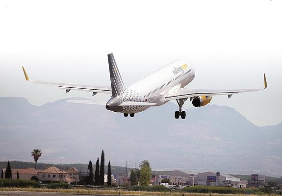 Vueling es una de las compañías con más posibilidades de ampliar sus vuelos en Granada. 
