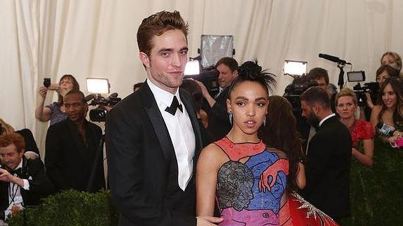 El coreógafo de FKA desvela los detalles de la boda de Robert Pattison y la cantante