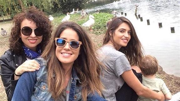 Sara Carbonero y Martín presumen de Oporto con sus amigas