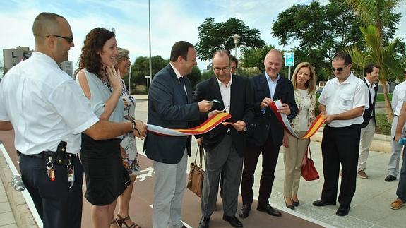 Almería da por inaugurado su carril bici