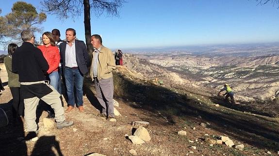 Más de 160 trabajadores del Infoca trabajan en la restauración de las zonas afectadas por el incendio de Quesada
