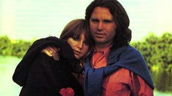 Las últimas fotos conocidas de Jim Morrison 6 días antes de morir
