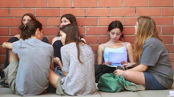 "Educación obligatoria hasta los 18, ¿y quién obliga al niño a ir al cole?"