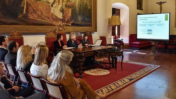 Sólo el 5% de los universitarios aspira a poner en marcha su propio negocio