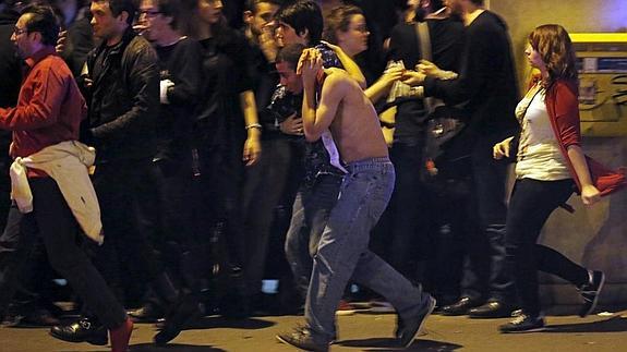 Imagen del desalojo en la sala Bataclan