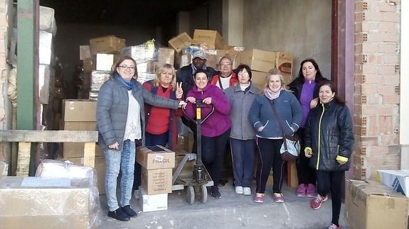 Fletan un camión con 7.000 kilos de alimentos y bienes básicos para los campamentos saharauis