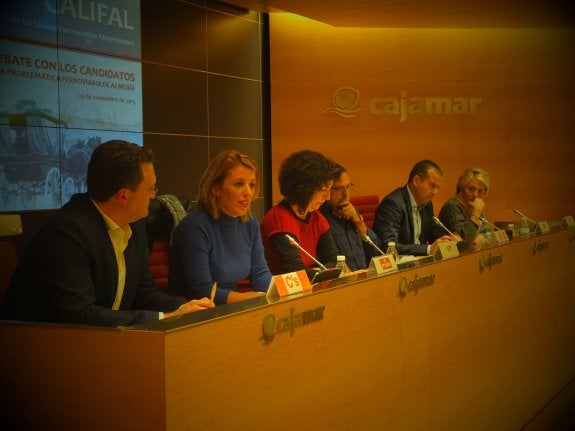 Representantes de Ciudadanos, PSOE, Unidad Popular-IU, UPyD, Podemos y PP, en el debate de ayer en la sede de Cajamar.