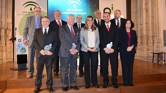 La presidenta de la Junta entrega los Premios Andalucía de Investigación que reconocen el fomento de la labor científica