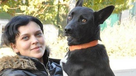 Shavi, la perra que recorrió 320 kilómetros para reencontrarse con la mujer que salvó su vida