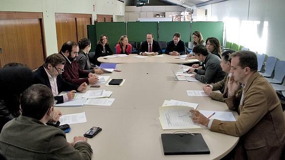 Imagen de la última sesión extraordinaria de Economía, en la que no se abordó la eventual subida del IBI.  