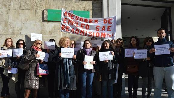 IU ve discriminación en el despido de unos técnicos del SAE de la Junta y pide su readmisión