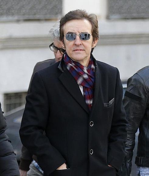 El cantante José Ramón Márquez, más conocido como Ramoncín, a su llegada hoy a los juzgados de la Audiencia Nacional.