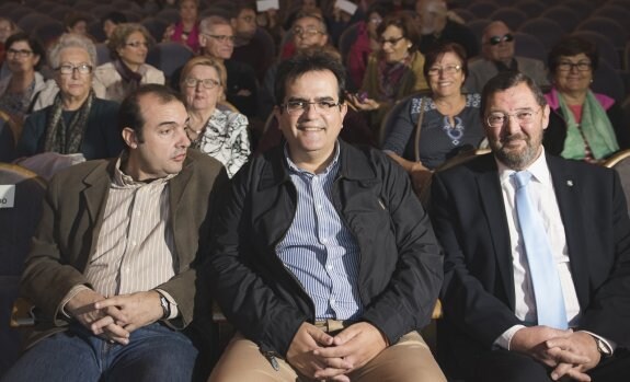 Enrique Iznaola, Antonio Jesús Rodríguez y Francisco Molina, ayer en el Auditorio.