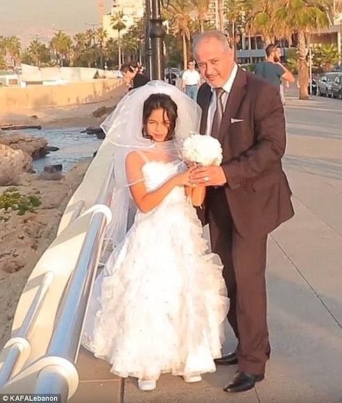 ¿Cómo actuarías si vieras una boda entre un hombre de 40 años y una niña de 12?
