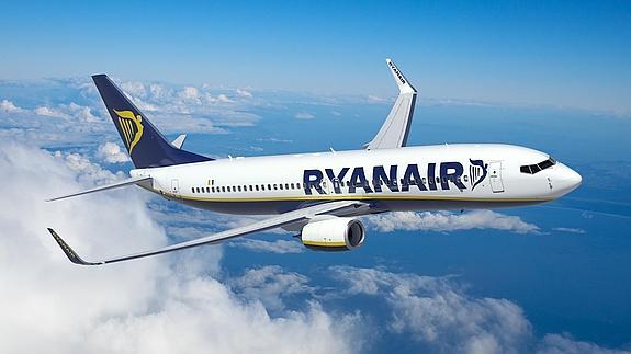 Ryanair seleccionará personal de cabina este mes en Málaga, Sevilla, Valencia, Barcelona y Madrid