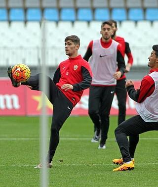 Los errores lastran a un mal Almería