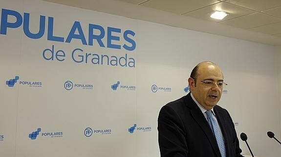 El presidente provincial del PP, en rueda de prensa 