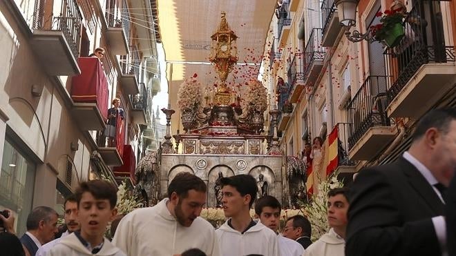 El Corpus pasea por Granada