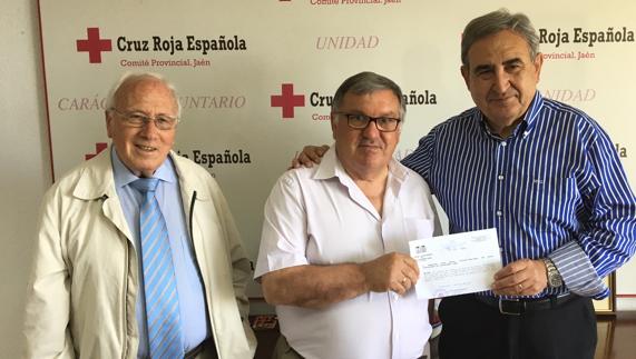 Villatores ofrece a Cruz Roja ayuda destinada a los refugiados