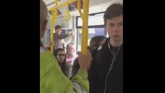 Racismo en el tren: "¡Te voy a matar, bájate!"
