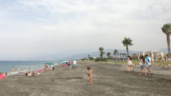 Playa Granada, abierta a bañistas 