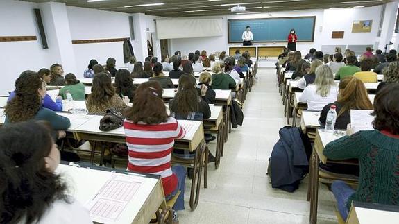 La Junta publica hoy las listas de las 42.925 personas que superaron las pruebas del SAS