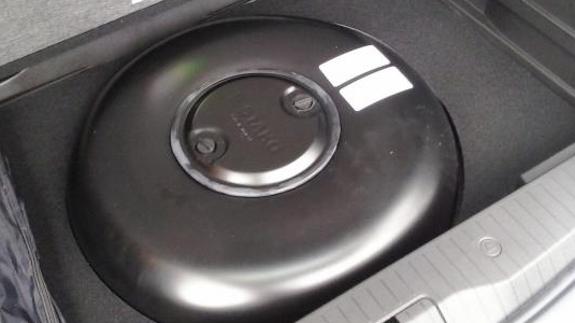 Imagen referencial del depósito de gas de un vehículo.