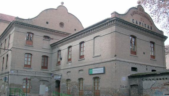 Fábrica de Harinas El Capitán, hoy el Colegio Tierno Galván de Granada. Archivo de 