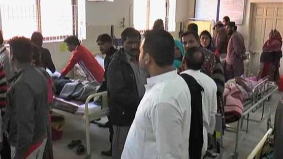 Mueren 29 personas tras beber alcohol adulterado en Pakistán