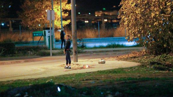 La zona del Parque Comercial Alameda es una de las habituales de la prostitución de calle.