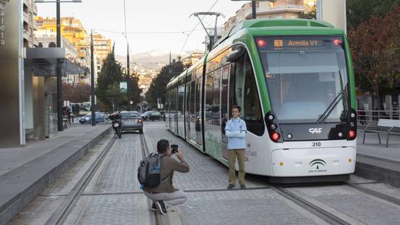 El consejero de Fomento avanza que el metro arranca el 31 de marzo