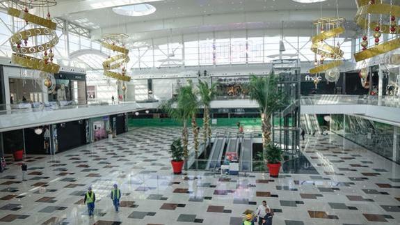 Horario de apertura de los Centros Comerciales de Granada en el Puente de Andalucía (25 a 28 de febrero)