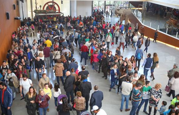 El Parque de las Ciencas a rebosar de gente.