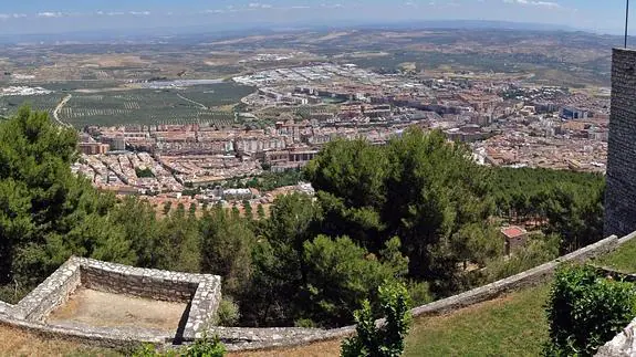 Los recepcionistas de hoteles de Jaén se forman en la oferta turística de la ciudad