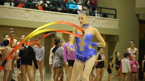 La Escuela de Gimnasia Rítmica de Roquetas de Mar celebró una gran exhibición