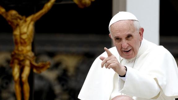 El Papa dona 100.000 euros a los pobres