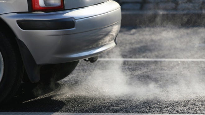 Si conduces un coche diesel, a partir de septiembre podrías tener un problema