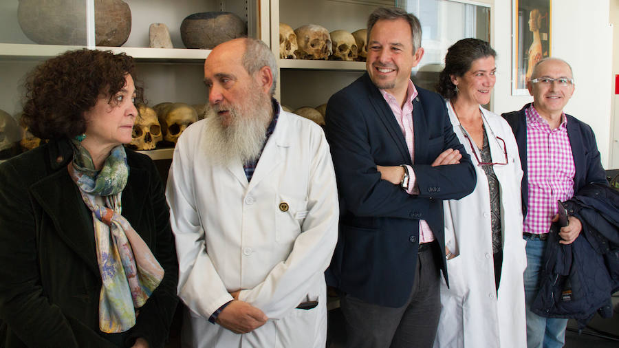 Un nuevo laboratorio sitúa a la UGR a la cabeza europea en identificación antropológica
