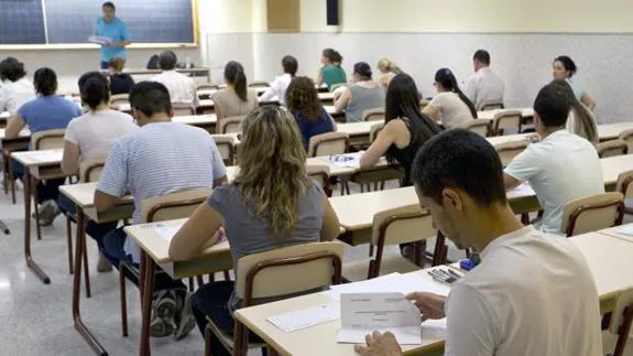 El primer examen para las oposiciones de Maestros en Andalucía será el domingo 25 de junio