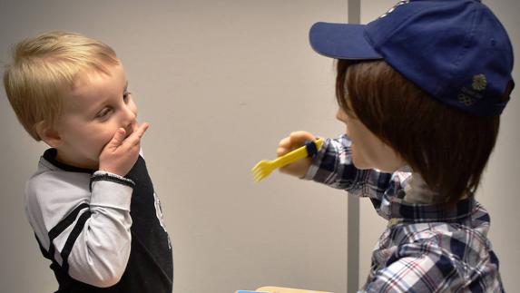 El robot que enseña a ser humanos