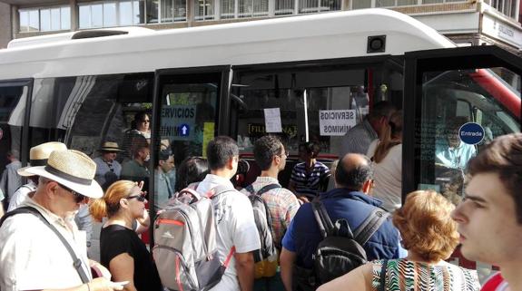 "Se están cubriendo los servicios mínimos y hay total tranquilidad"